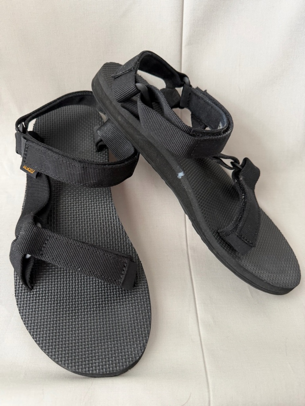Teva Black Men's Webbing Outdoor Sandals (shoe B0223)